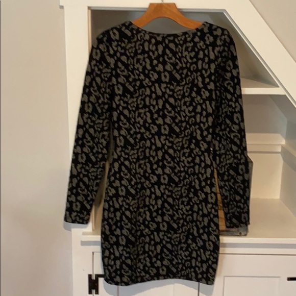 Animal print dress long sleeve size small - Picture 4 of 4